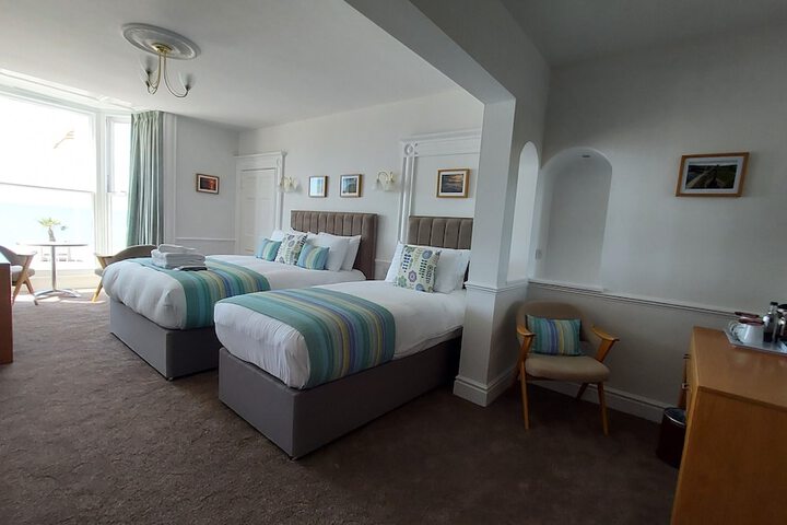 Room 5 of 28
