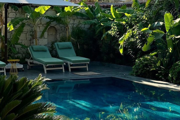 Pool 41 of 80