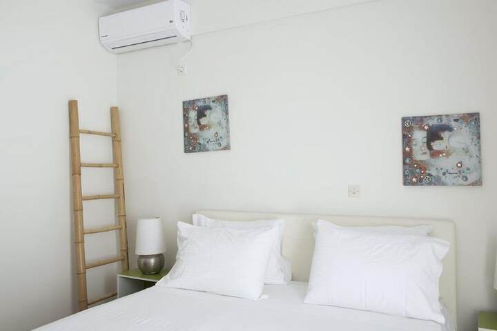 Room 44 of 64