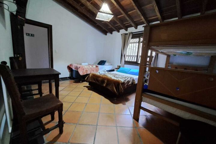Room 13 of 125