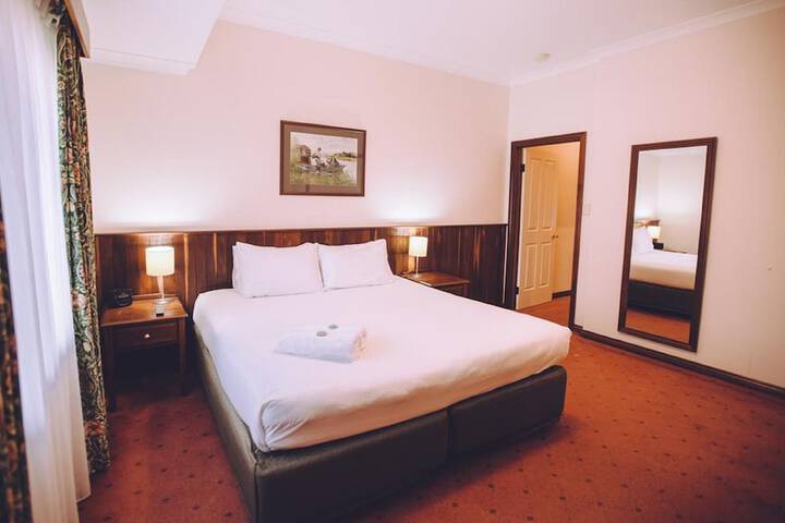 Room 12 of 46