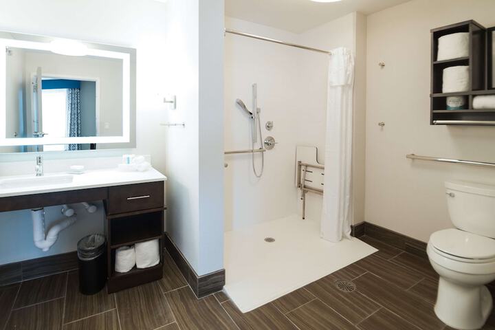Bathroom shower