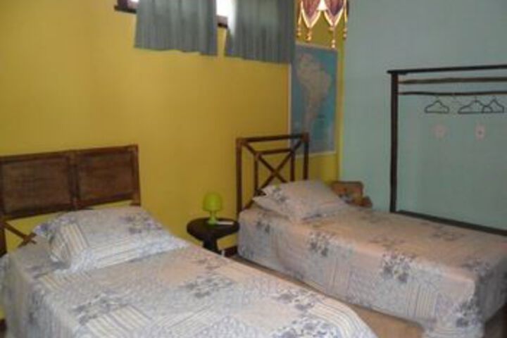 Room 37 of 177