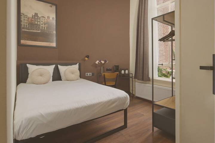 Room 39 of 110