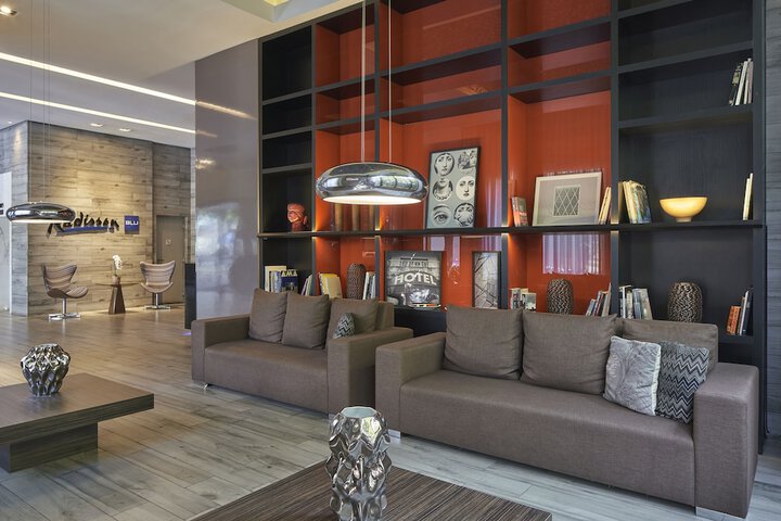 Hotel Interior 18 of 110