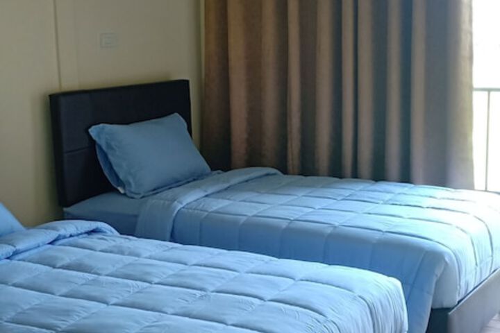 Room 9 of 22