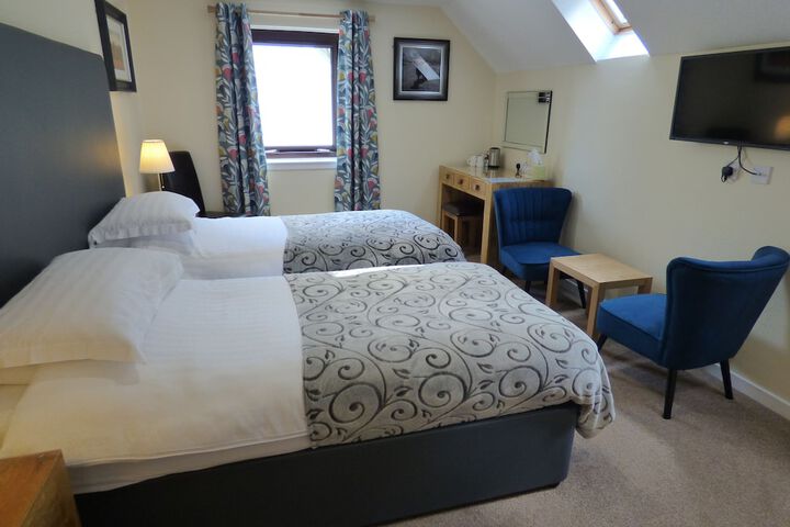 Room 4 of 34