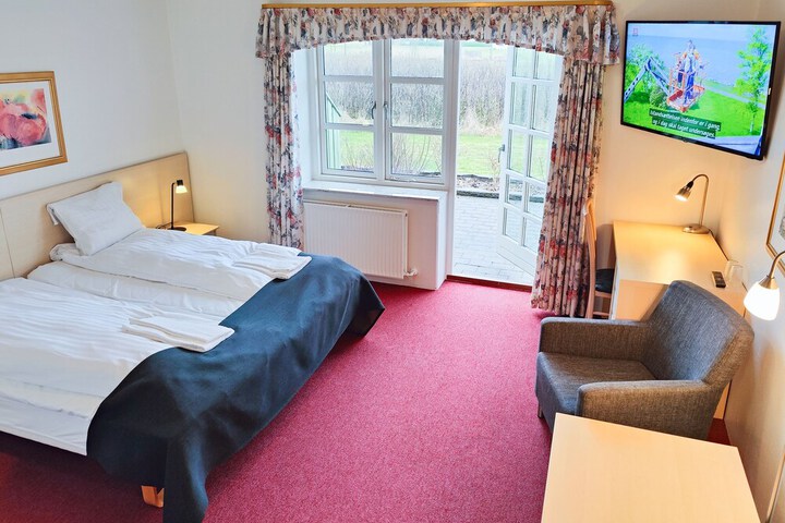 Room 21 of 110