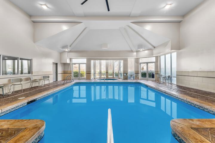 Pools & Facilities