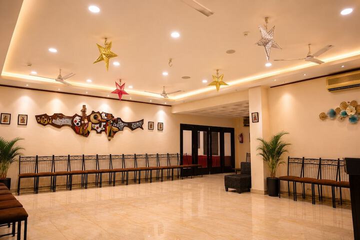 Ballroom/Hall 42 of 47