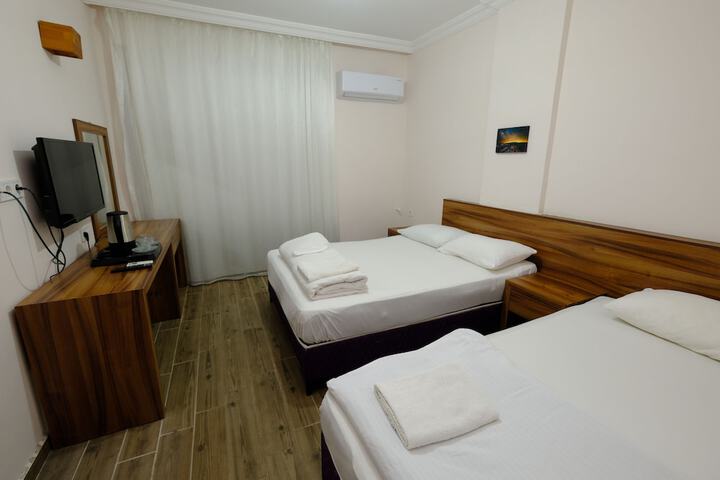 Room 4 of 29