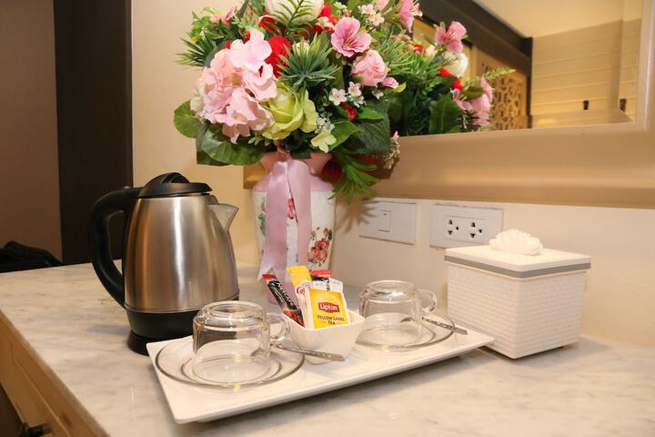Breakfast/Coffee Service 54 of 113