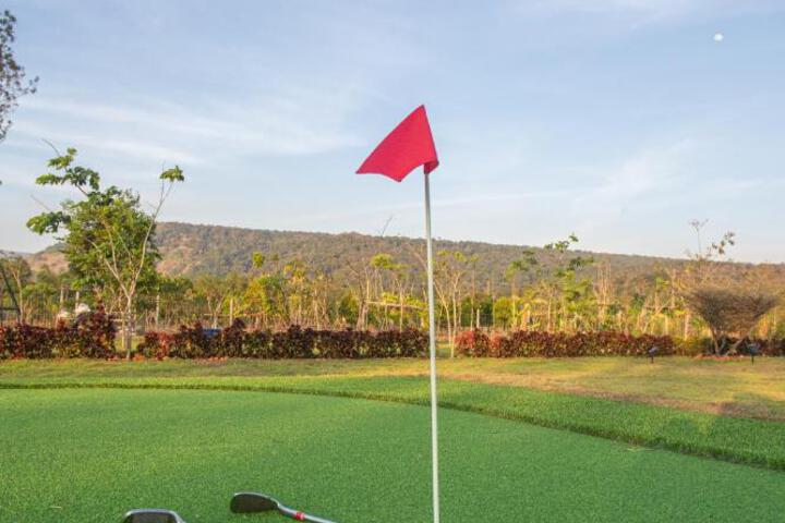 Golf 16 of 23