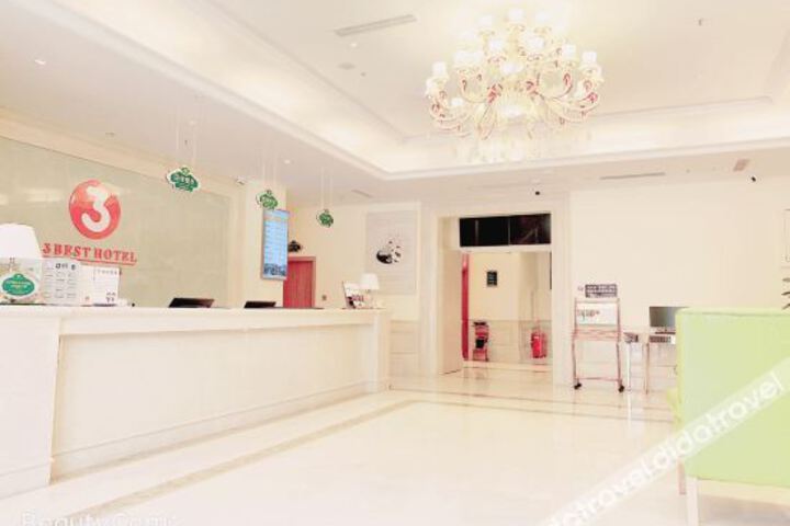 Hotel Interior 11 of 27