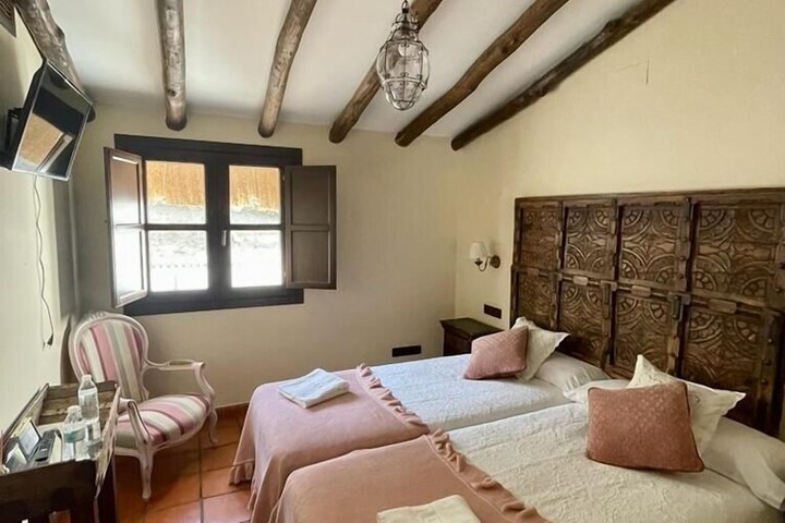 Room 4 of 48