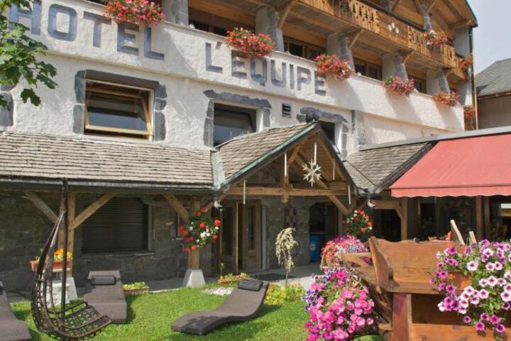 Hotel LEquipe