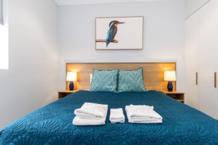 Room 6 of 35