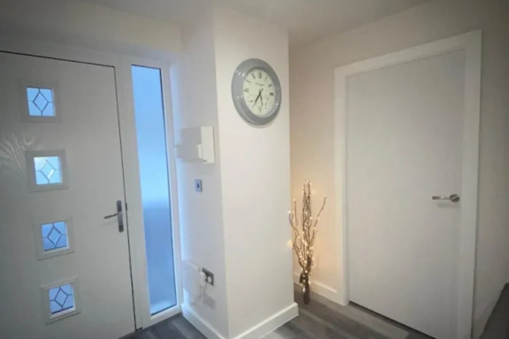 Room 9 of 19
