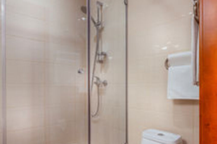 Room 3 of 23