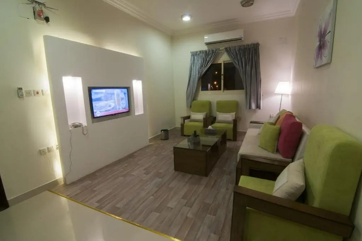 Room 2 of 5