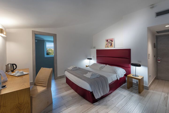 Room 15 of 88