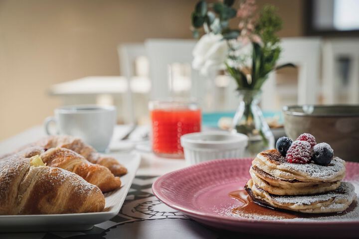 Breakfast/Coffee Service 36 of 47