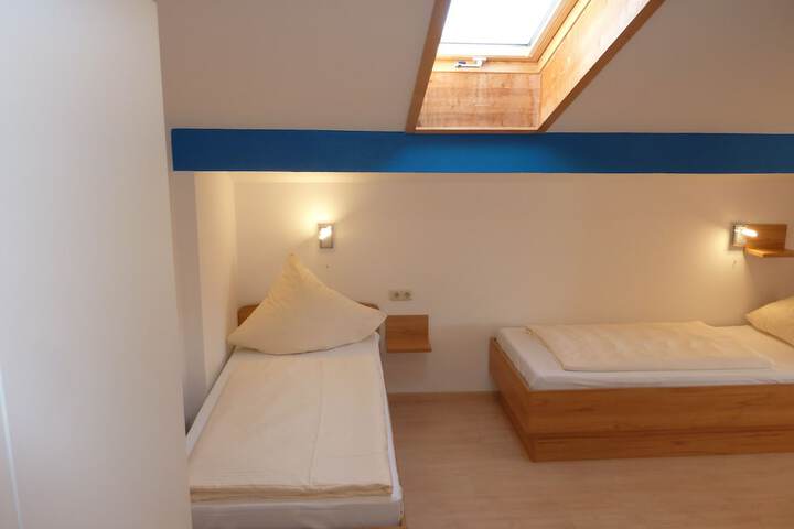 Room 15 of 68