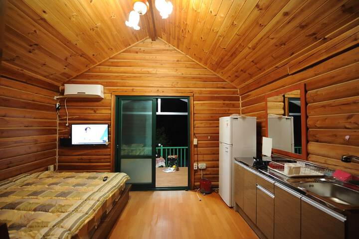 Room 3 of 26