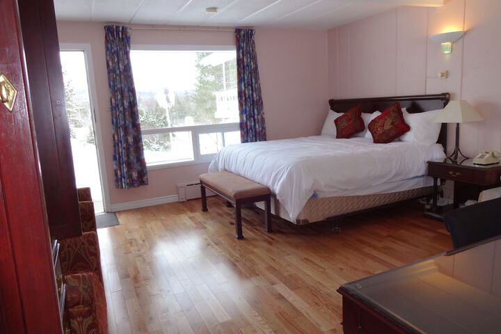 Room 12 of 63