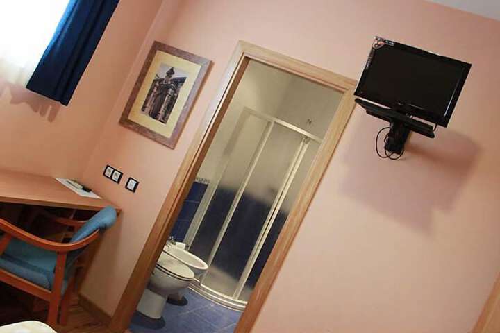 Room 26 of 53