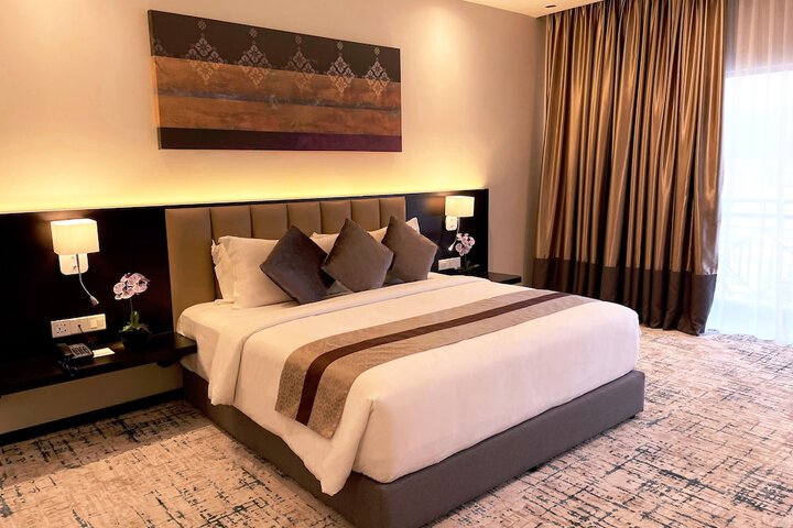 Room 15 of 51