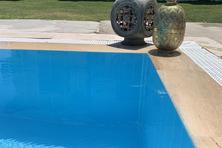 Pool 8 of 12