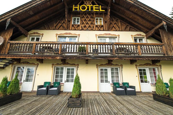 Hotel 146 of 155