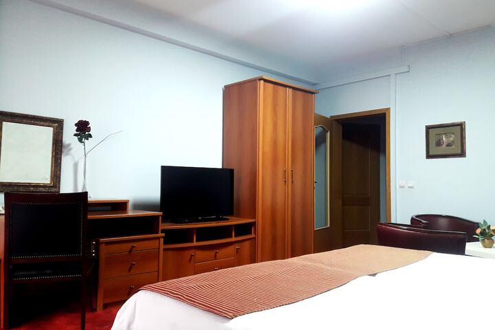 Room 44 of 78
