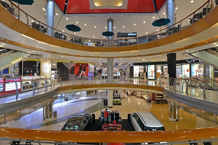 Shopping mall