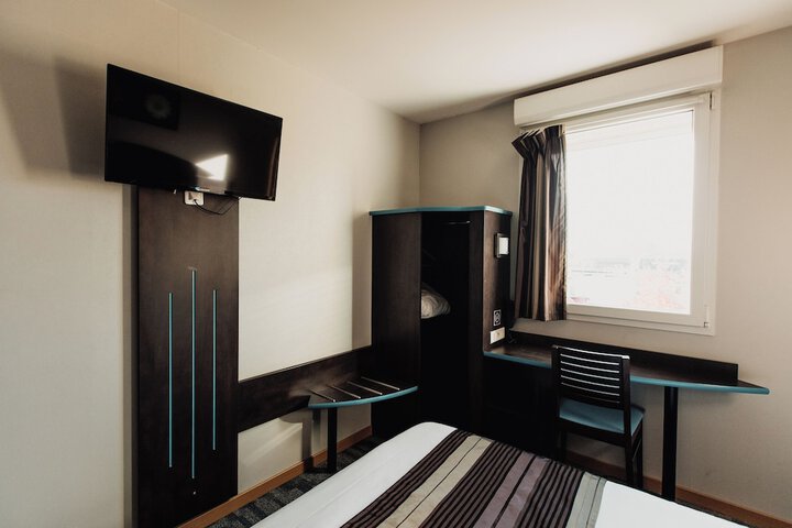 Room 19 of 49