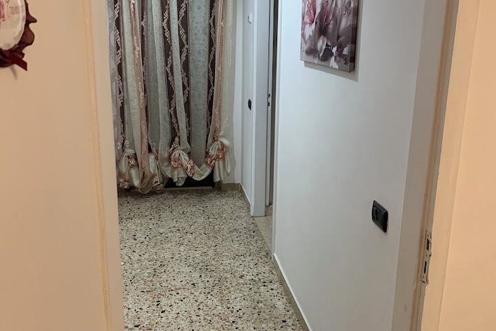 Room 11 of 50
