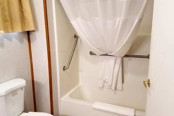 Room 15 of 20