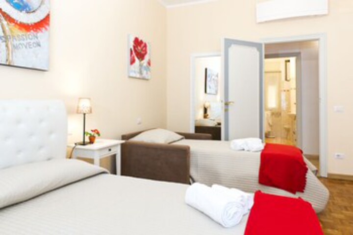 Room 107 of 157