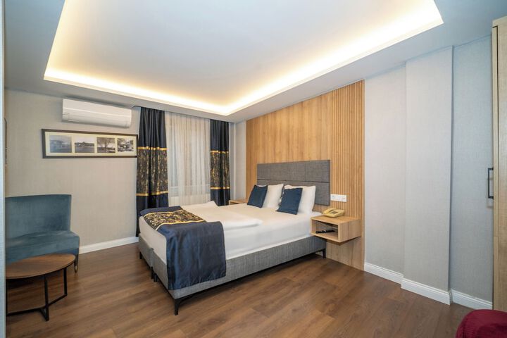 Room 7 of 38