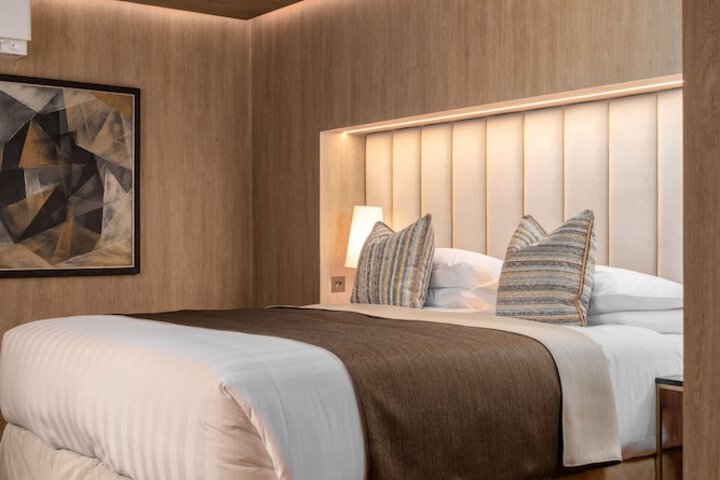 Room 3 of 24