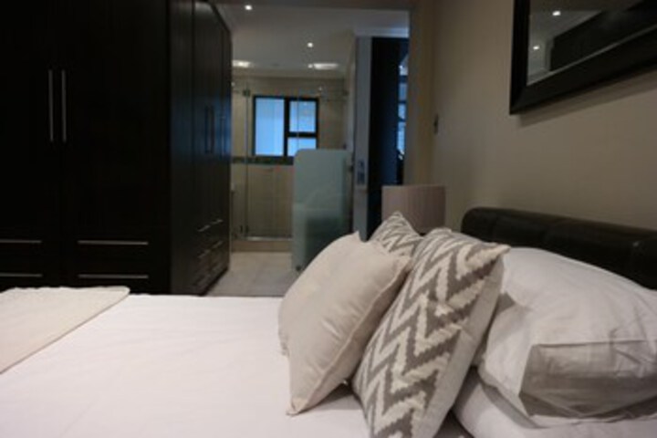 Room 8 of 20