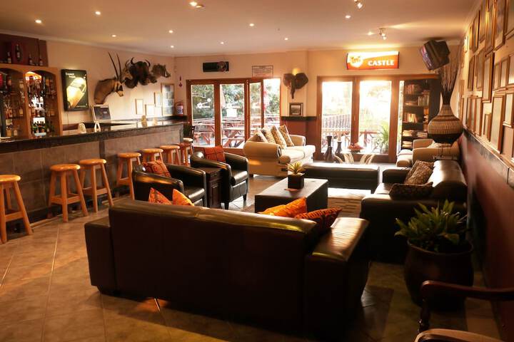 Lounge 68 of 91
