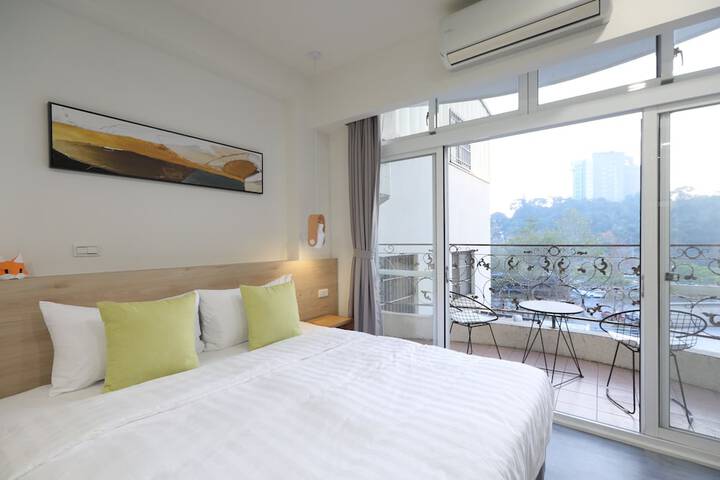 Room 27 of 75