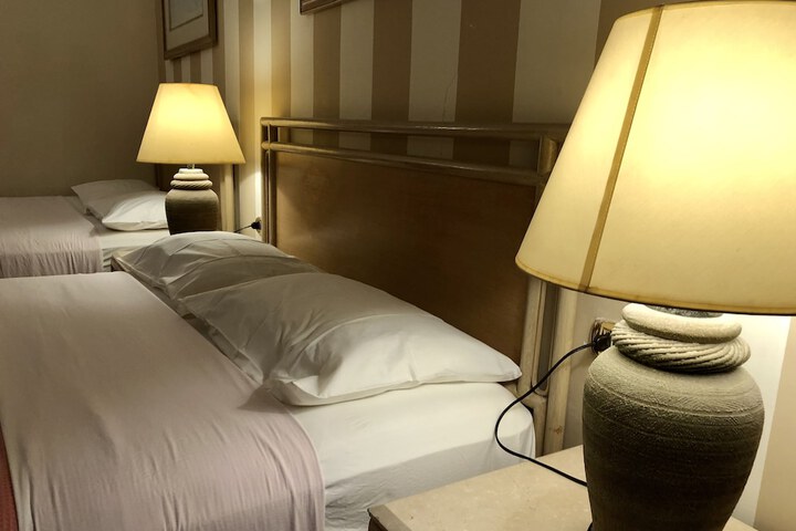 Room 29 of 73