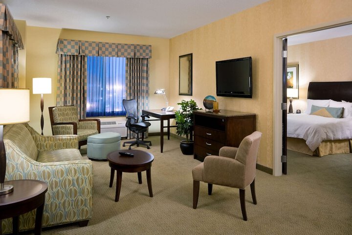 Room 8 of 32