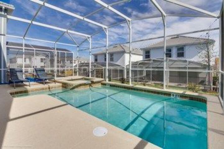 Pool 20 of 25