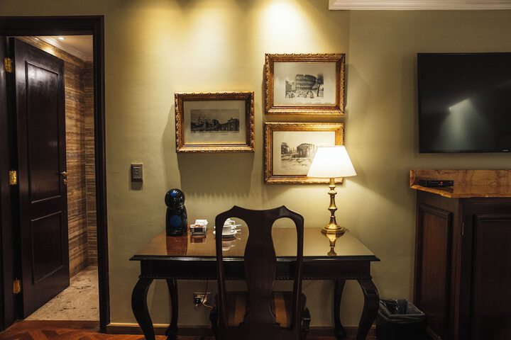 Room 17 of 70