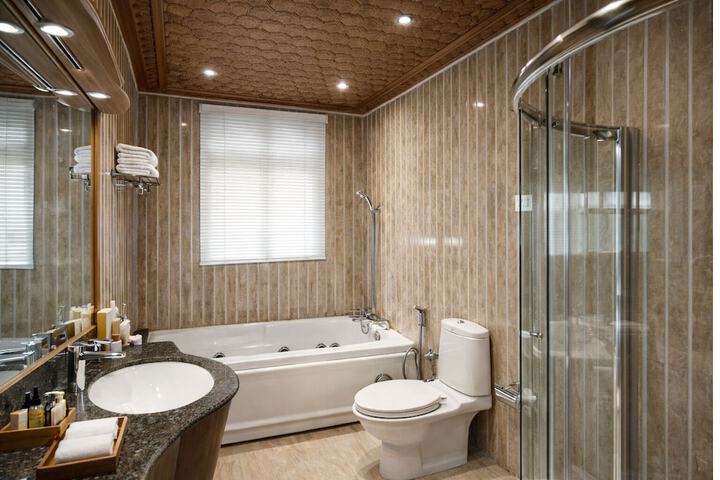 Bath Interior