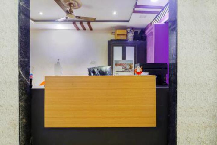 OYO 74576 Hotel Ocean Luxury Rooms